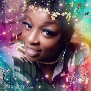 Meet your Posher, Antoinette